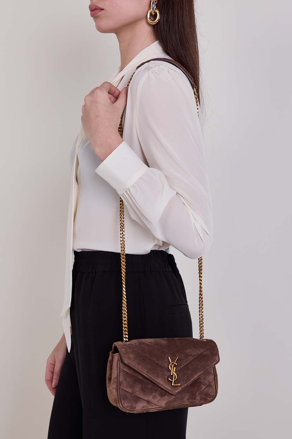 תמונת כל הלוק של תיק כתף לולו מיני